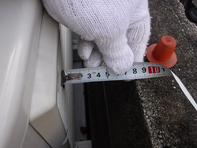 ヒートポンプ正面の開き寸法には要注意です!