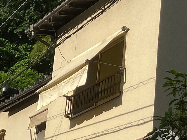 夏期の日射遮蔽対策にはオーニング?シェード?